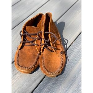 Minnetonka suede moccasin bootie